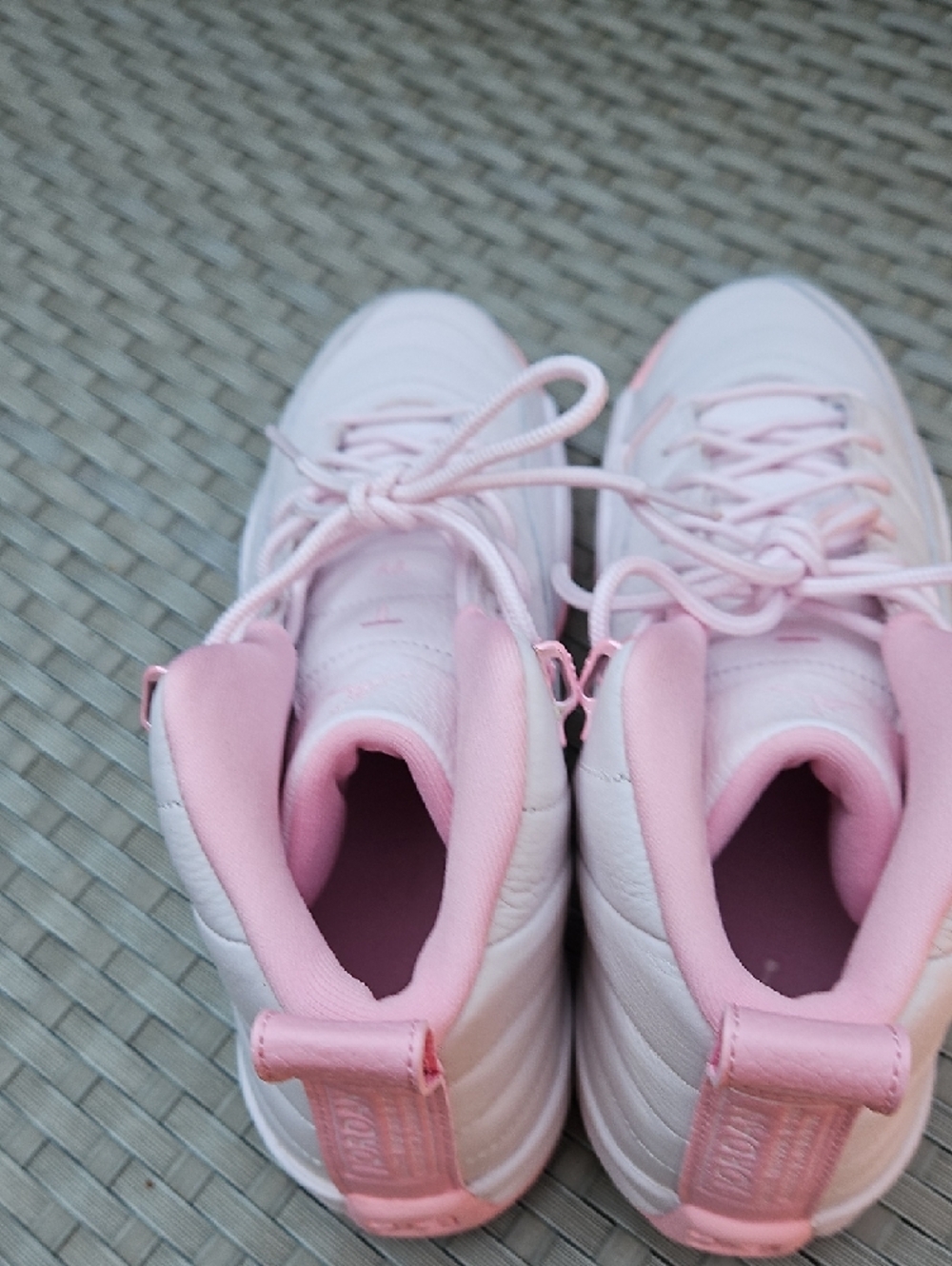 NEW Jordan Girls Pink and White Retro Basketball Sneakers SIZE 7Y - Picture 12 of 16